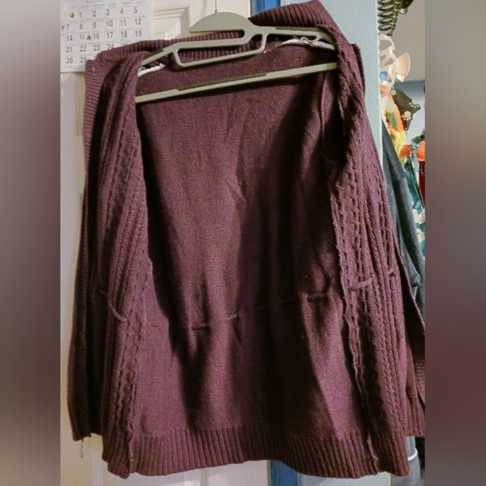 Sweater - Picture 5 of 7